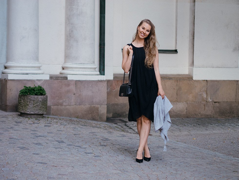 dinner outfit, black dress Massimo Dutti