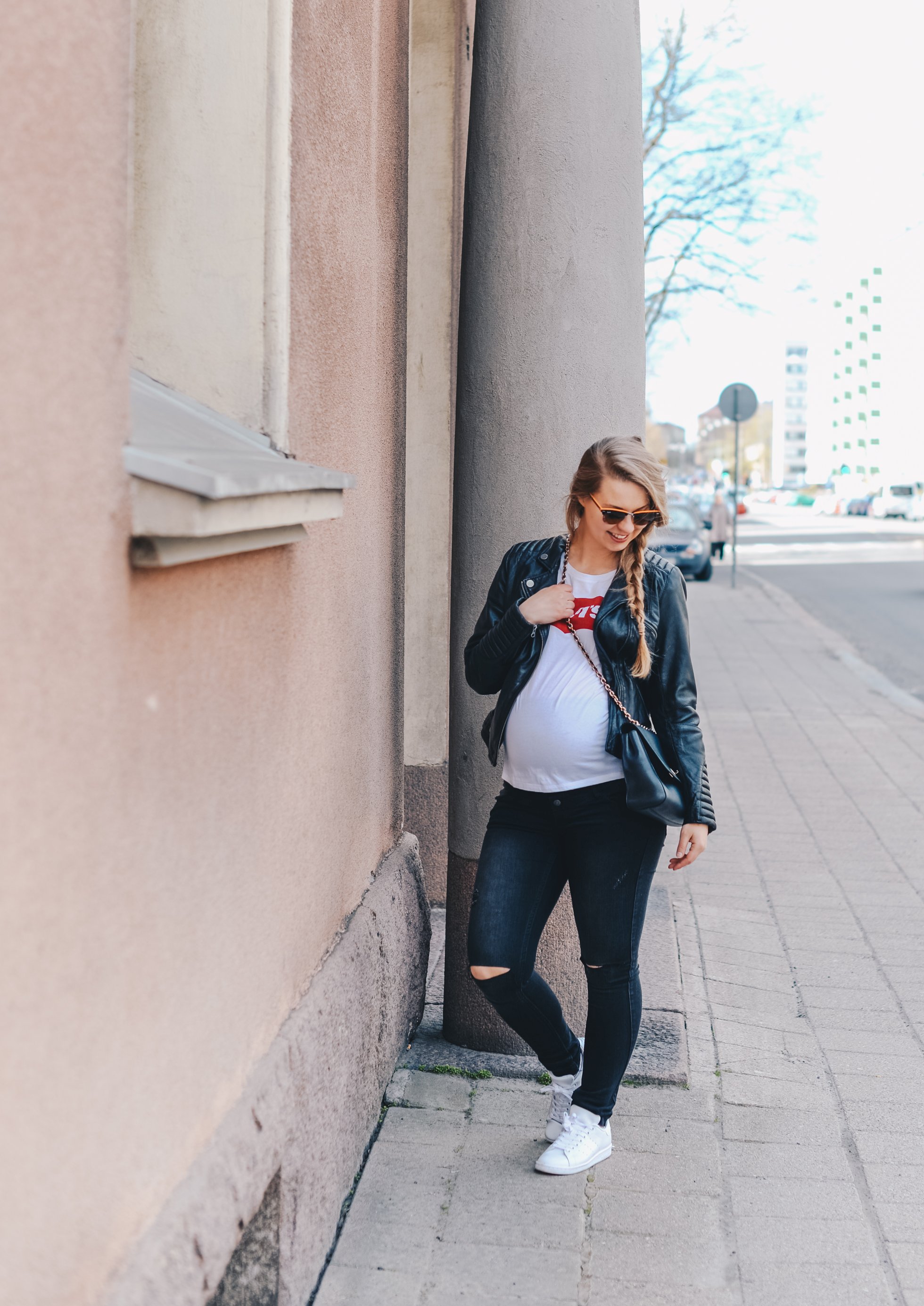 Pregnancy Outfit @monasdailystyle