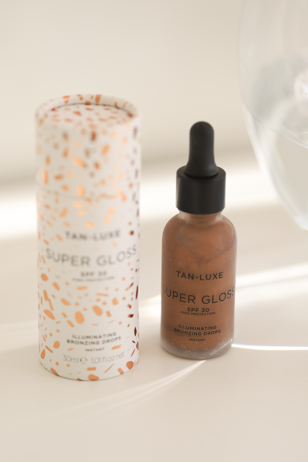 Tan-Luxe super gloss